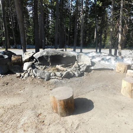 The Tamarack Lodge Lakeshore Extérieur photo